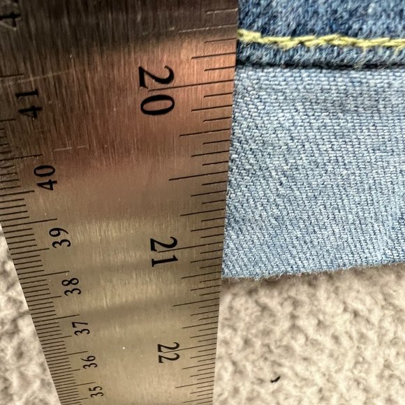 Signature by Levi Strauss Blue Denim Capris - Picture 12 of 15